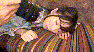 oremo325【KさんW大学卒業】松丸香澄 エロGIF 5